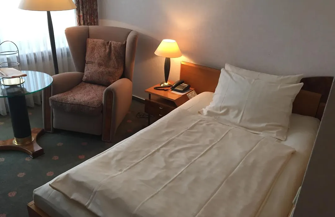 Kurpark-Hotel-1